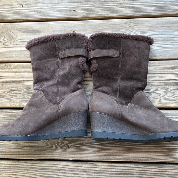 UGG EDELINA GRIZZLY BOOTS - WOMEN'S Sz 8.5 - Picture 5 of 12